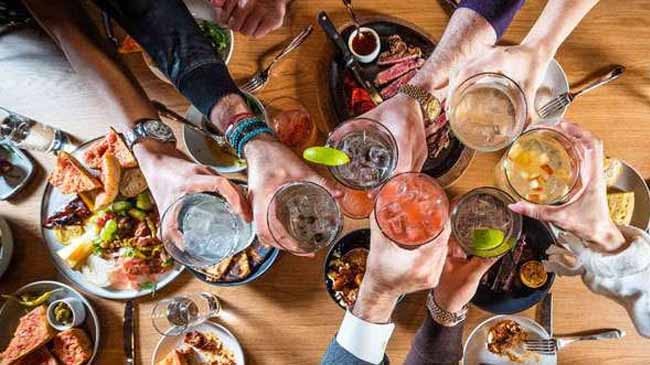 প্রাণঘাতী করোনাভাইরাস : বেইজিংয়ে একসঙ্গে খাবার খাওয়ায় নিষেধাজ্ঞা