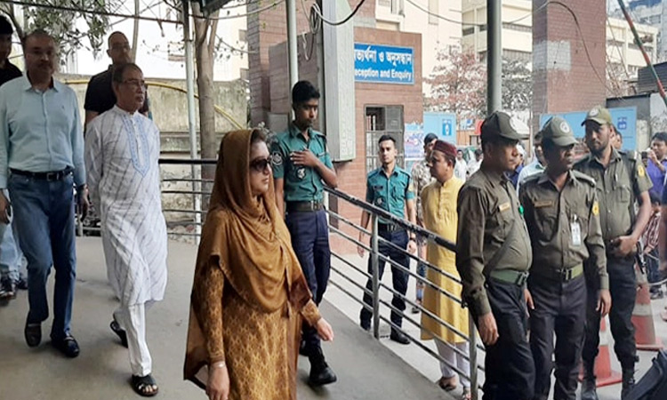 খালেদা জিয়ার সঙ্গে পরিবারের সদস্যদের সাক্ষাত