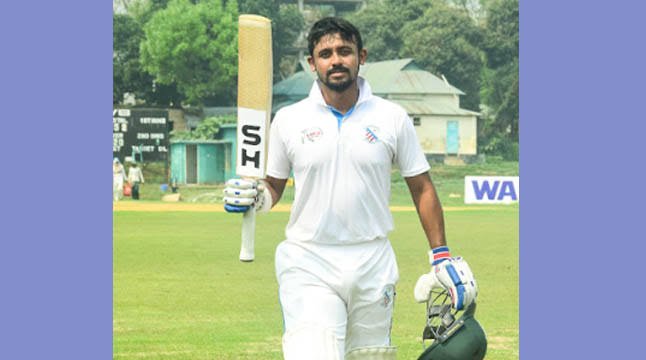 সেঞ্চুরি তুলে নিলেন নাফিস-শামসুর রহমান