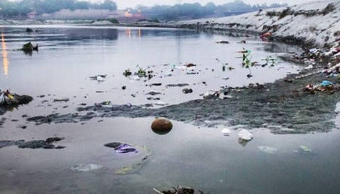 ট্রাম্পের নাকে যমুনার দুর্গন্ধ ঠেকাতে ছাড়া হল স্বচ্ছ পানি