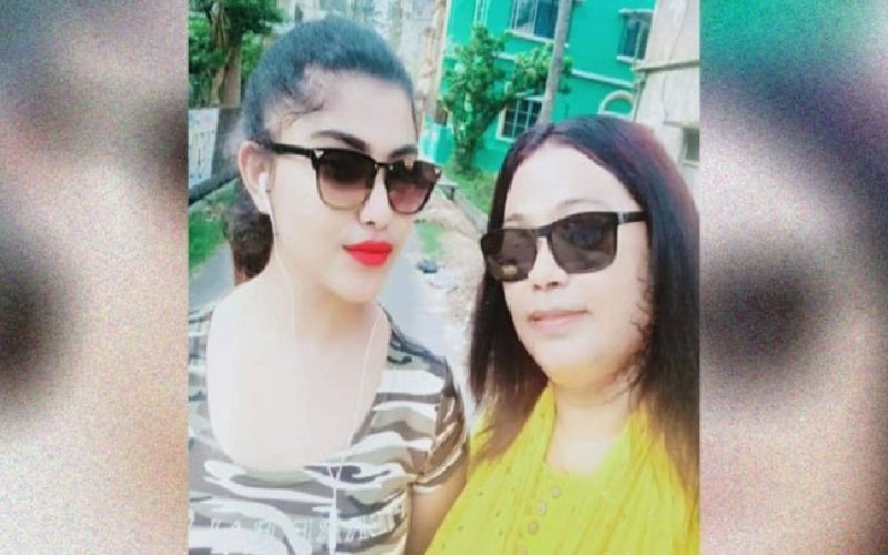 মা-মেয়ের টাকা আদায়ের অভিনব পন্থা