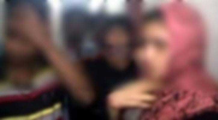 প্রেমের টানে গভীর রাতে প্রেমিকার বাড়ি, ‘গরুচোর’ সন্দেহে পুলিশে সোপর্দ