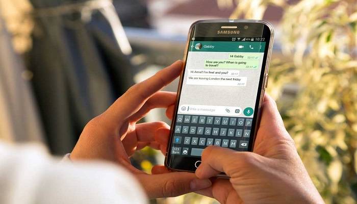 গুগলের নখদর্পণে আপনার গোপনীয় হোয়াটসঅ্যাপ চ্যাট!