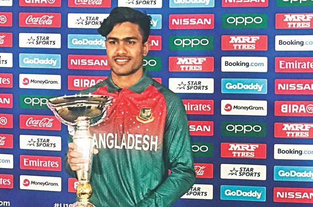 ক্রিকেটে আরও ভালো অবদান রাখতে চান ‘আকবর দ্য গ্রেট’