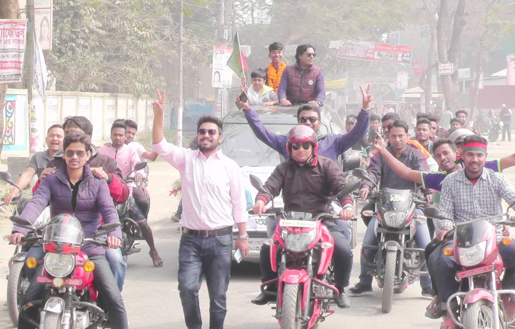 কুড়িগ্রামে বিশ্বকাপজয়ী শাহীন পেল রাজকীয় সংর্বধনা