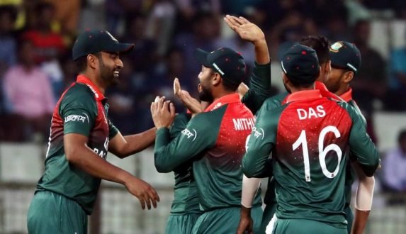 ক্রিকেট ইতিহাসে ২য় বারের মতো এমন রেকর্ড এখন বাংলাদেশের