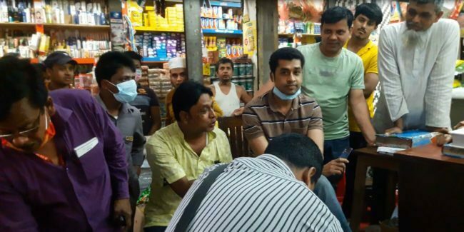 কালীগঞ্জে ৫ বাজারের ২৮ ব্যবসা প্রতিষ্ঠানের অর্থদন্ড