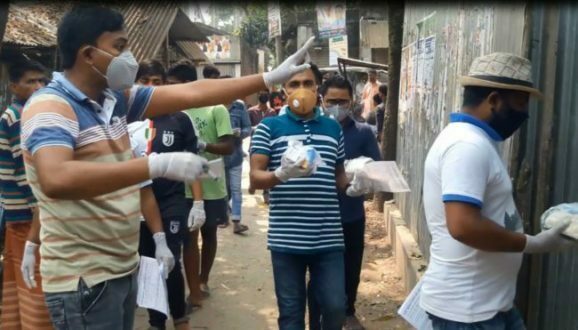 কালীগঞ্জে ১শ পরিবার পেল হ্যান্ড স্যানিটাইজেশন সামগ্রী