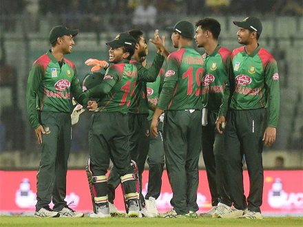 টসে হেরে ব্যাটিংয়ে বাংলাদেশ