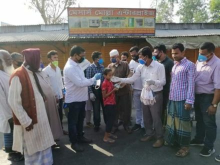 কালীগঞ্জে মাস্ক ও সাবান পেল ৪ হাজার মানুষ