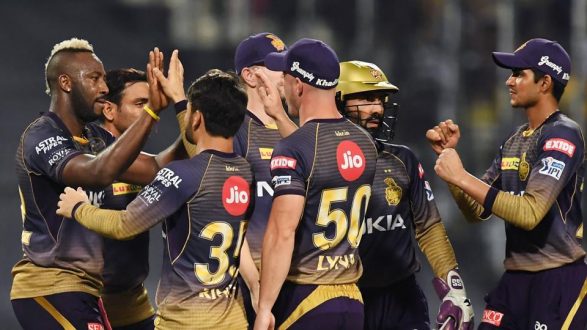 শাহরুখের কেকেআরের বকেয়া সাড়ে ৩ কোটি, ক্রিকেটপাড়ায় তোলপাড়