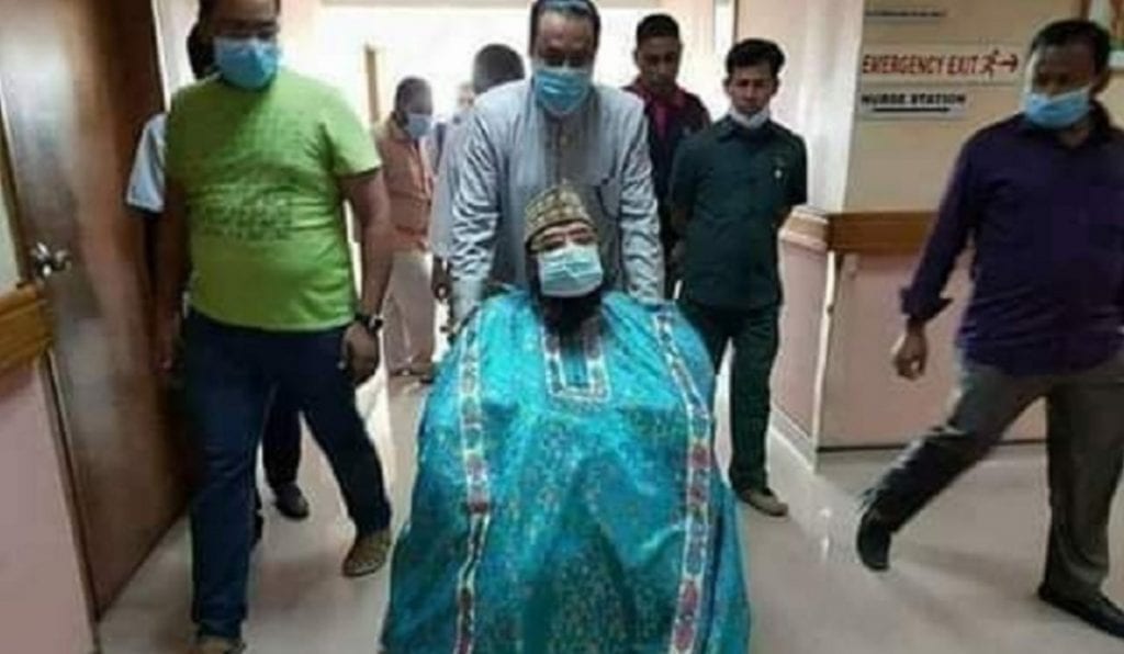 হাসপাতালে দেওয়ানবাগী, ছবি নিয়ে তোলপাড়