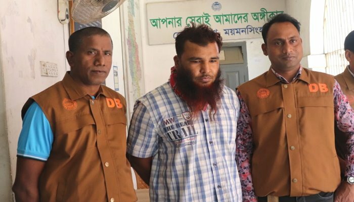 বঙ্গবন্ধু ও প্রধানমন্ত্রীকে নিয়ে কটুক্তির অভিযোগে আটক ১