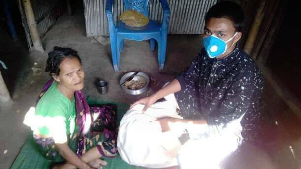 কর্মহীন অসহায় মানুষের পাশে ‘আমাদের কিশোরগঞ্জ, নীলফামারী’ গ্রুপ