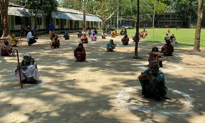 মিঠাপুকুর ও পীরগঞ্জের কর্মহীন মানুষের পাশে দাঁড়িয়েছে রংপুর বিভাগ সমিতি, ঢাকা