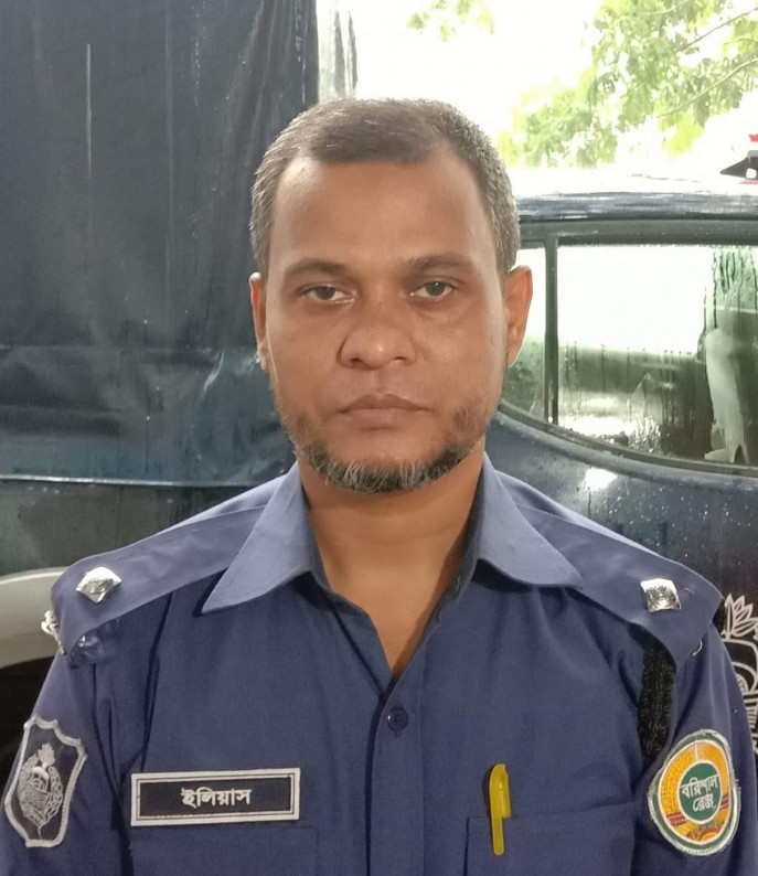 জনসম্মুখে এএসআইকে চড় মারা সেই ওসি প্রত্যাহার