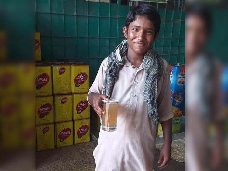 ম্যাট্রিক পরীক্ষায় প্রথম হলো চা বিক্রেতা হুজাইফা