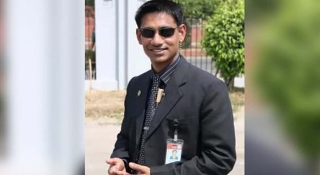‘আমার ছেলে বাস্তবের একজন নায়ক ছিল’