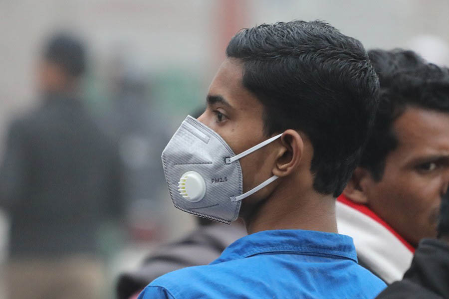 ভাল্বসহ মাস্ক পরতে নিষেধ করলো সিডিসি