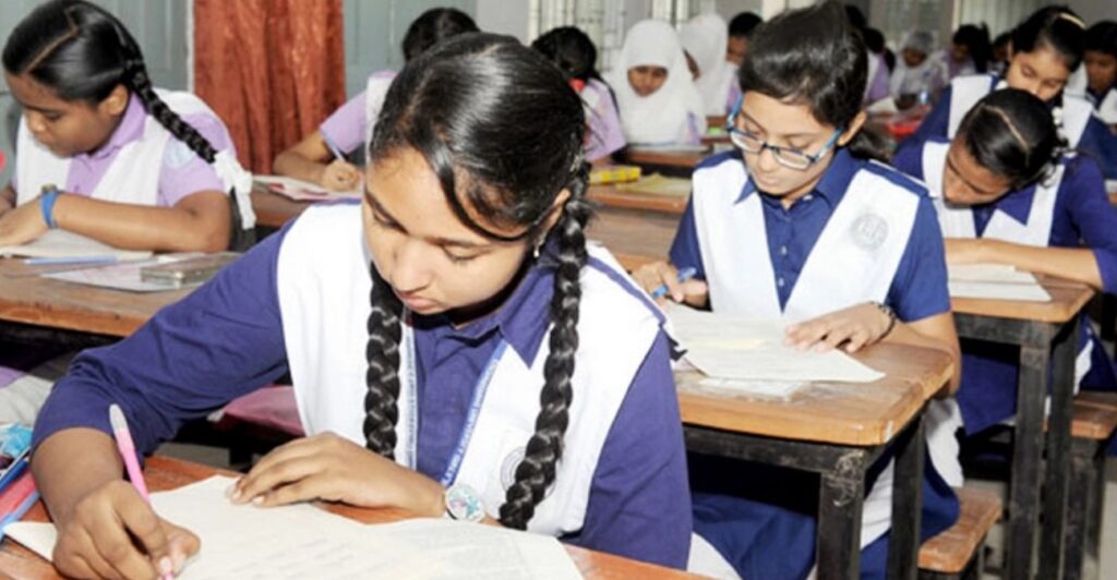 করোনায় পরীক্ষা ছাড়াই পাস প্রশ্নে অবস্থান জানালেন প্রতিমন্ত্রী