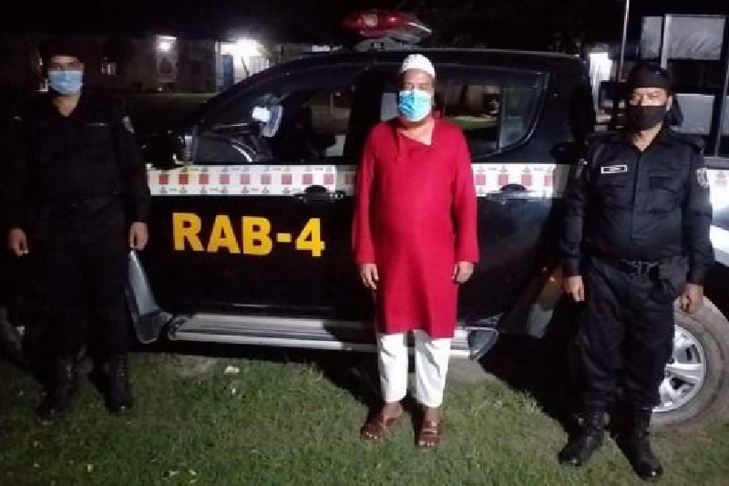 প্রধানমন্ত্রীর ত্রাণসহ ধামরাইয়ে ইউপি চেয়ারম্যান আটক
