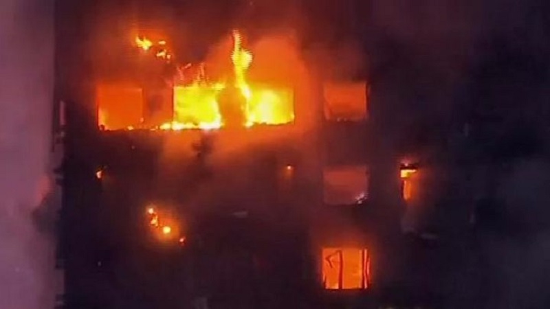 নারায়ণগঞ্জে ফার্নিচার কারখানায় আগুন