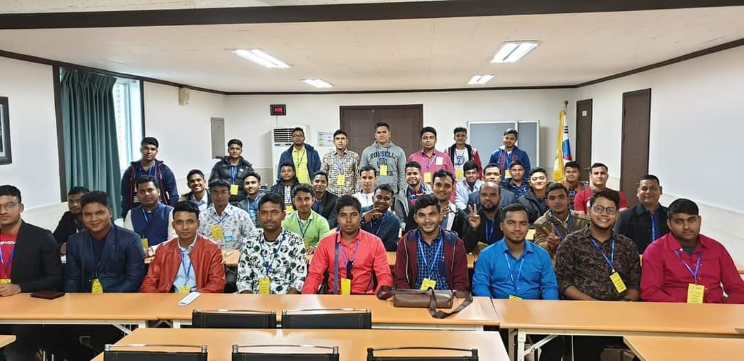 দক্ষিণ কোরিয়ার শ্রমবাজারে পিছিয়ে পড়ছে বাংলাদেশ