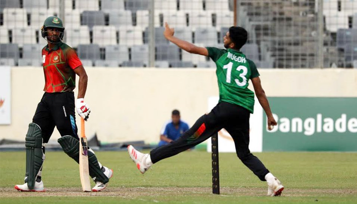 ১৯৬ রানেই অলআউট, এক ওভারেই শেষ মাহমুদউল্লাহদের ইনিংস