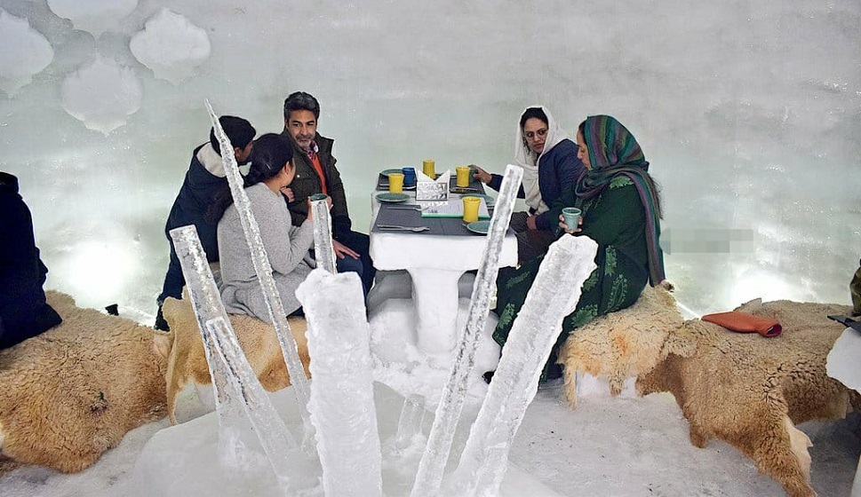 কাশ্মীরে পর্যটকদের জন্য নতুন চমক