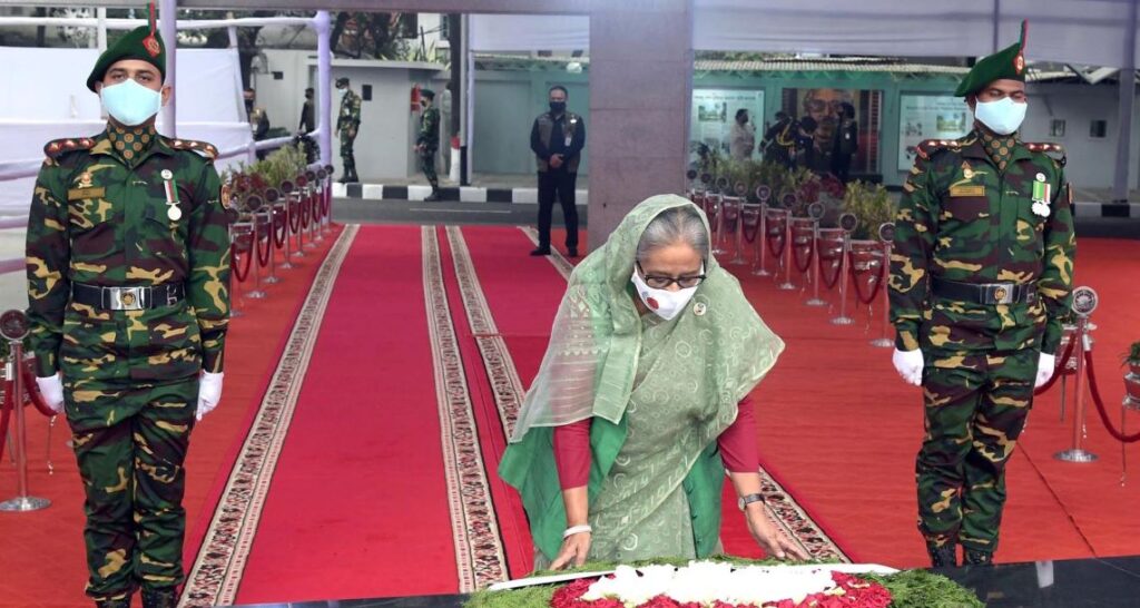 স্বাধীনতার সুবর্ণজয়ন্তীতে বঙ্গবন্ধুর প্রতি প্রধানমন্ত্রীর শ্রদ্ধা