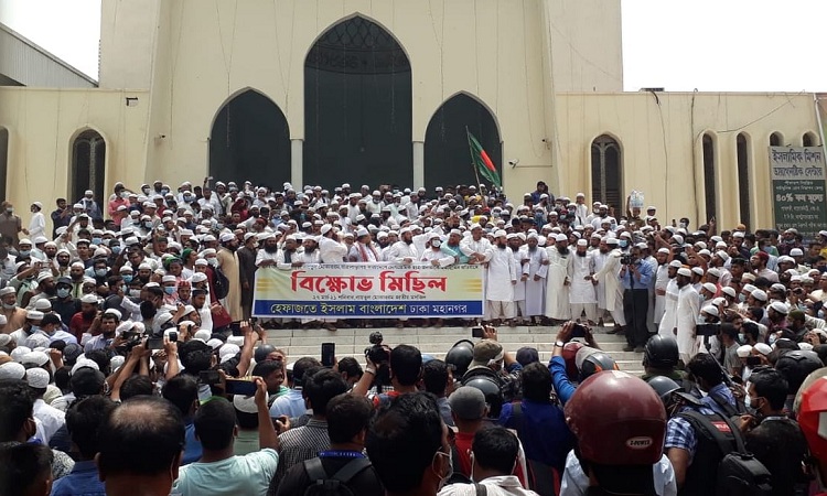 বাইতুল মোকাররমে বিক্ষোভকারীদের সঙ্গে হেফাজতের সম্পর্ক নেই: মহাসচিব