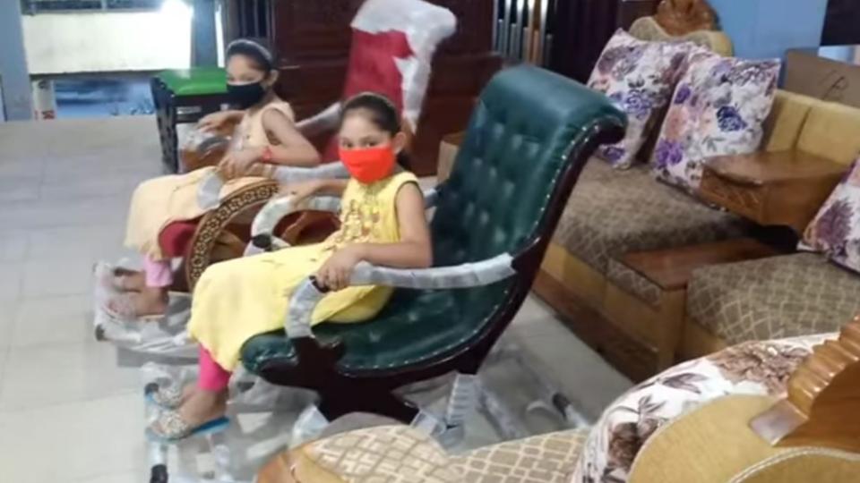 থানায় জিডি করলো কাকলী ফার্নিচার!