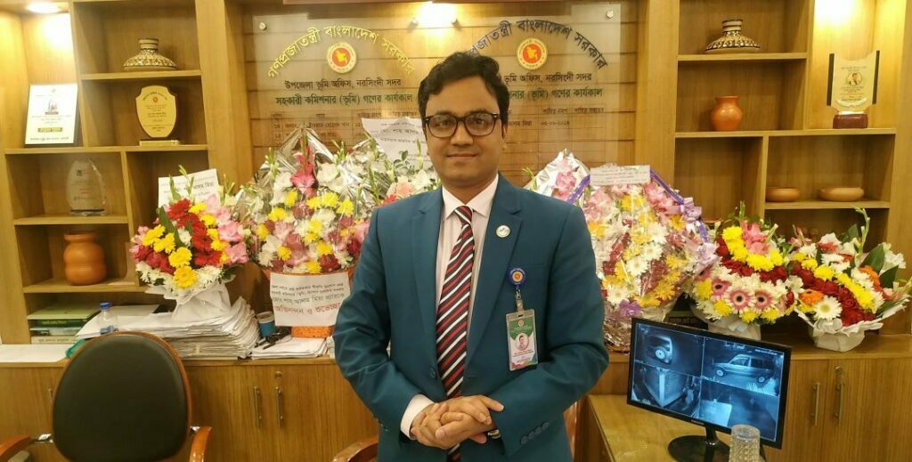 প্রশংসা ও ভালোবাসায় বিদায় নিলেন নরসিংদী সদর এসিল্যান্ড শাহ্ আলম