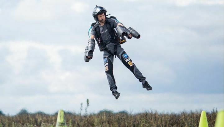 সুপারহিরোর মতো উড়তে পারবেন আপনিও!