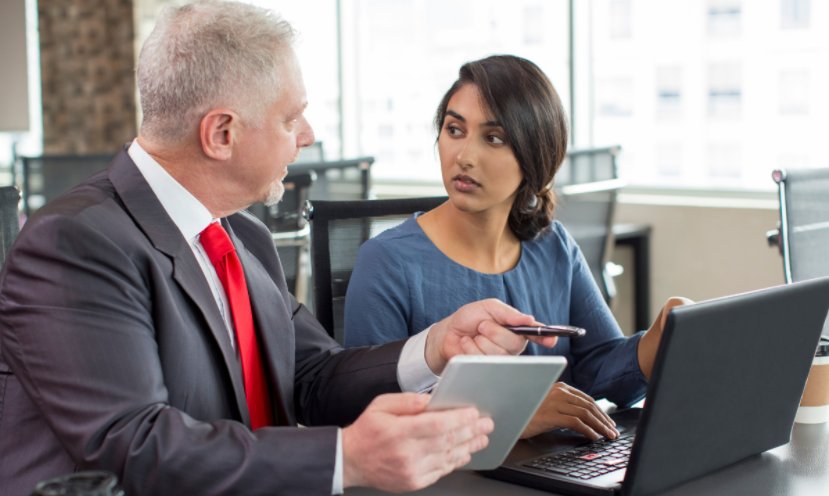 নারী সহকর্মীকে ‘সুইটি, হানি’ বলায় চাকরি থেকে বরখাস্ত!