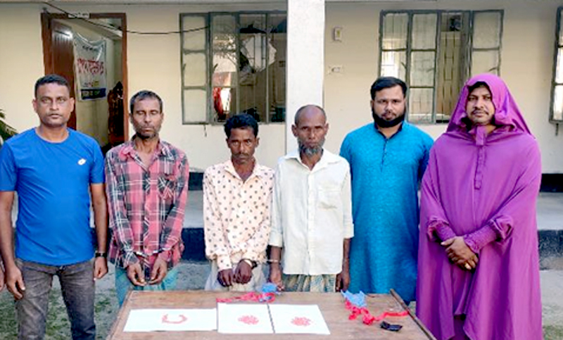 বোরকা পরে ‘বউ সেজে’ হাতেনাতে আসামি ধরল পুলিশ!