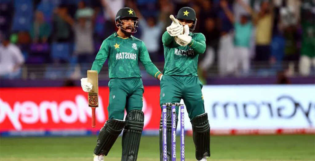 রাতে মাঠে নামবে পাকিস্তান, জিতলেই নিশ্চিত সেমিফাইনাল বিশ্বকাপের সেমিফাইনালে