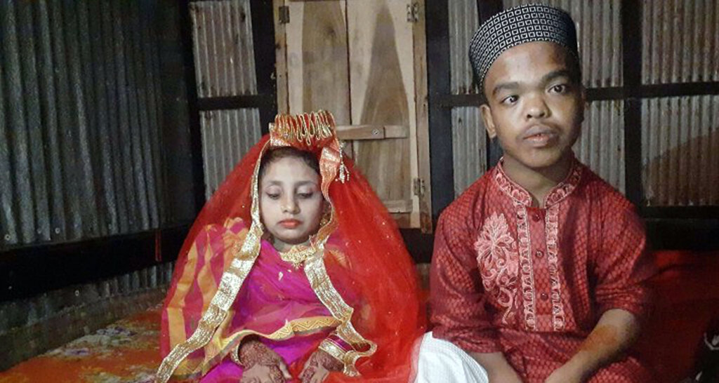 খর্বাকৃতির বর-কনে