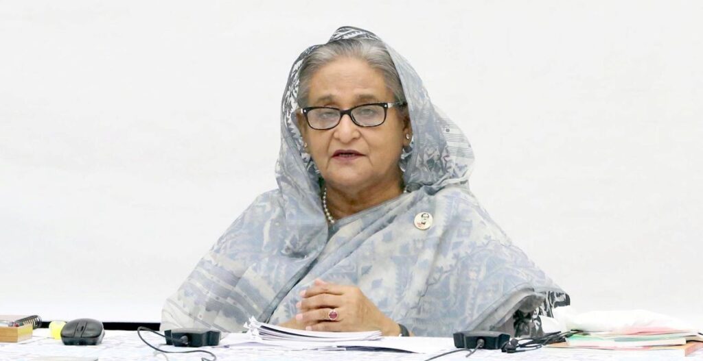 শিক্ষাজীবন শেষে চাকরির পেছনে না ছুটে উদ্যোক্তা হবার পরামর্শ প্রধানমন্ত্রীর