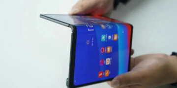 ফোল্ডিং ফোন