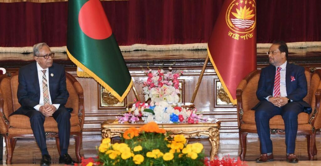 President seeks political parties’ cooperation to form “acceptable EC”