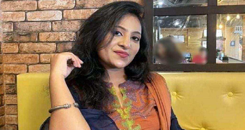 জাবি ছাত্রী