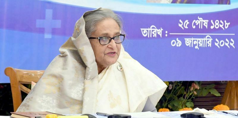 রোগীর সেবার পাশাপাশি চিকিৎসকদের গবেষণা করার আহ্বান প্রধানমন্ত্রীর