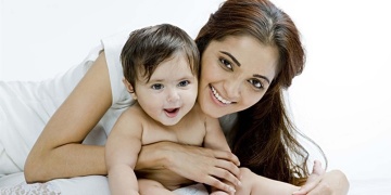 মায়ের কারণেই সন্তান বুদ্ধিমান হয়