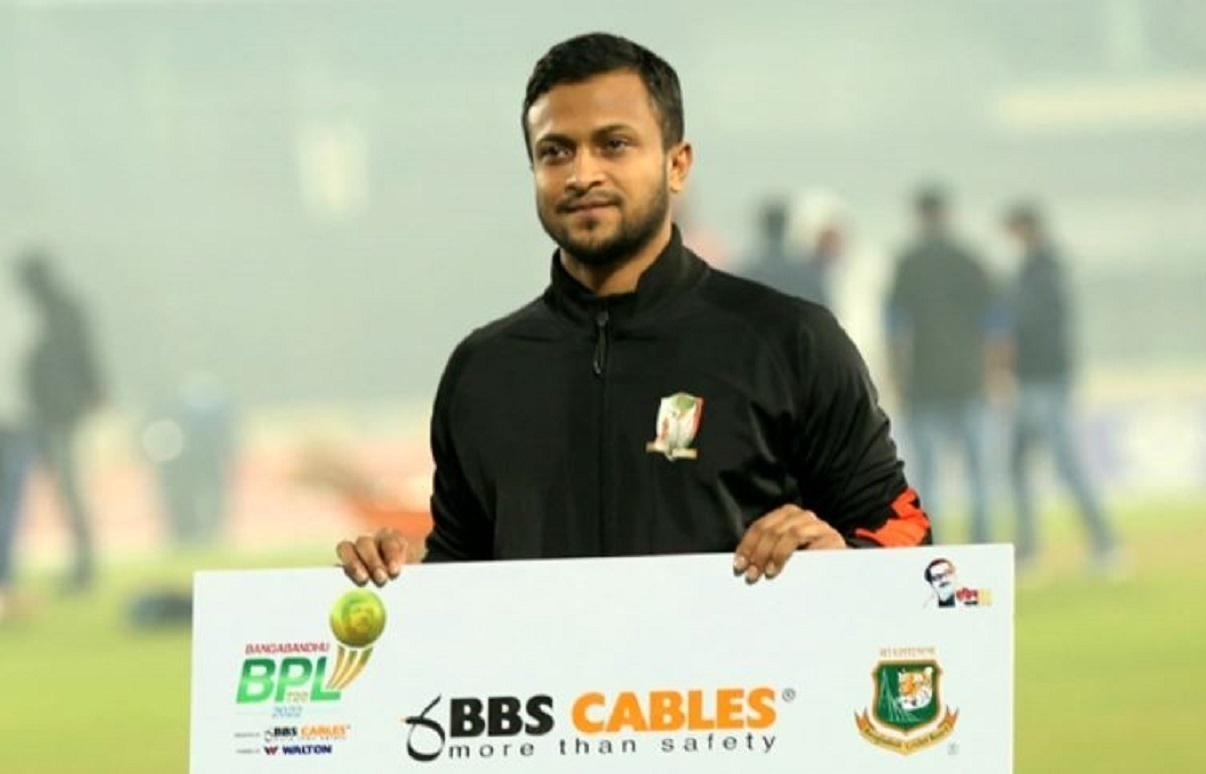 চতুর্থবারের মত বিপিএল টুর্নামেন্ট সেরা হলেন সাকিব