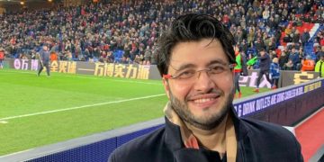 ইংলিশ ক্লাব চেলসি কিনে নিচ্ছেন পাকিস্তানের আফ্রিদী!