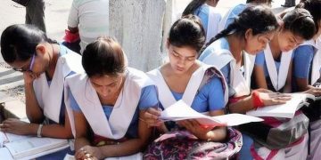 ছাত্রীদের আয়রন ট্যাবলেট খাওয়ানো হবে