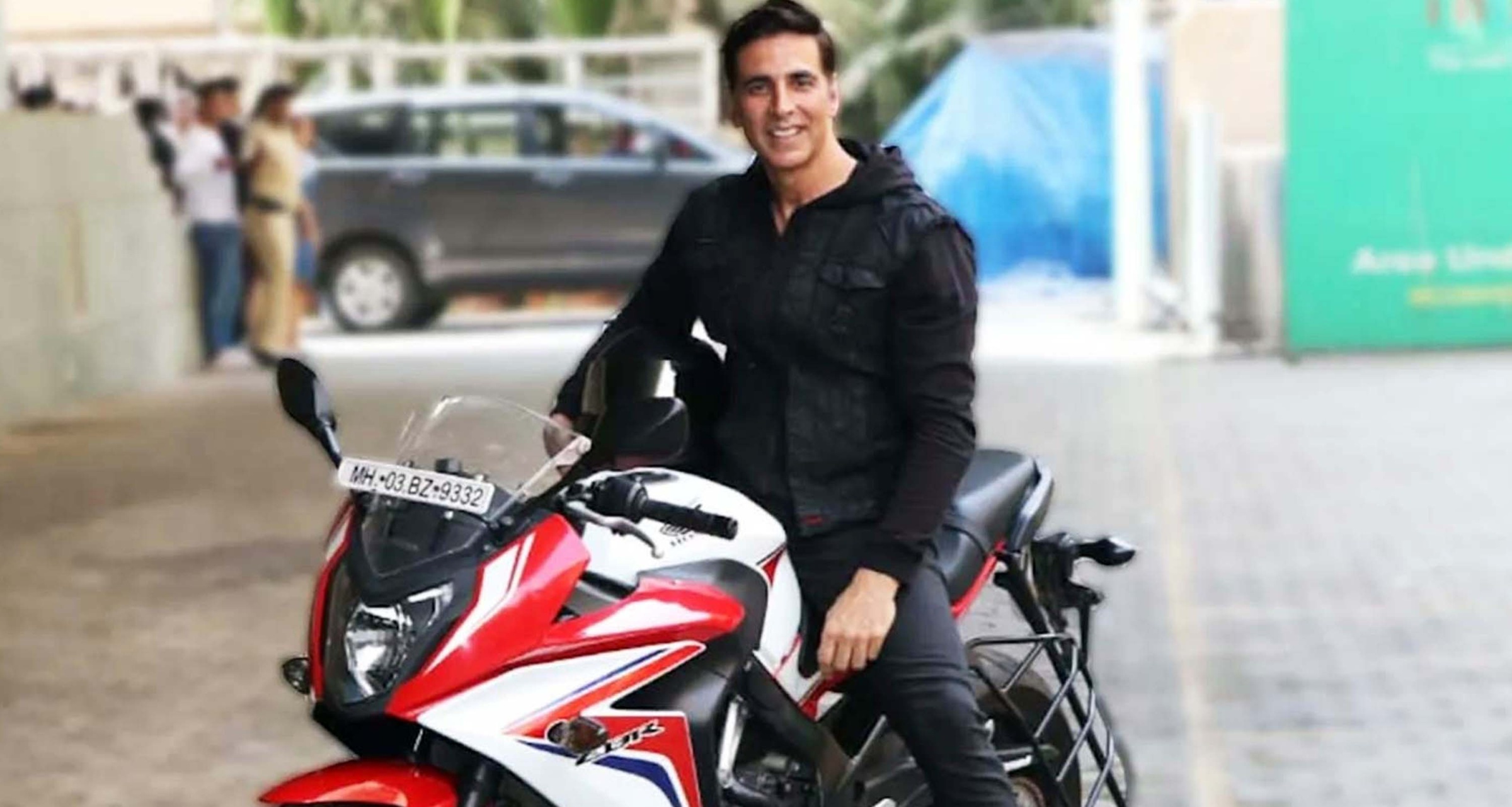অক্ষয় কুমারের বাইক