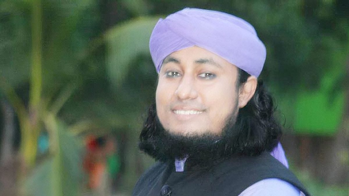 মামলা করলেন জনপ্রিয় ইসলামি বক্তা তাহেরী