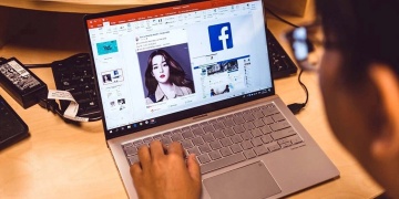 ত্যাগ করুন ফেসবুক